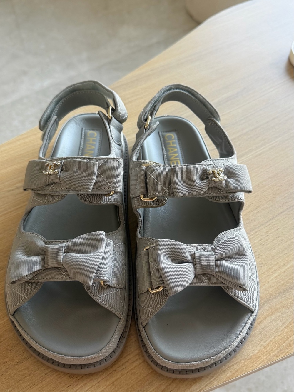 Chanel Quilted Bow Sandals – Size 38C - Picture 5 of 6